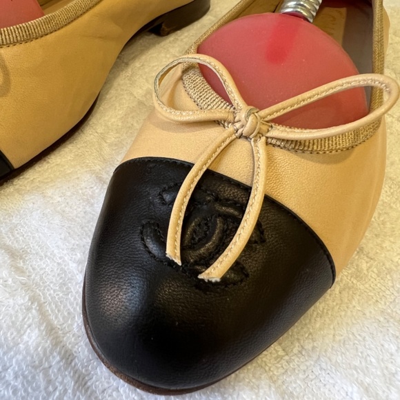 Chanel Ballerina Size 37 - Picture 2 of 10
